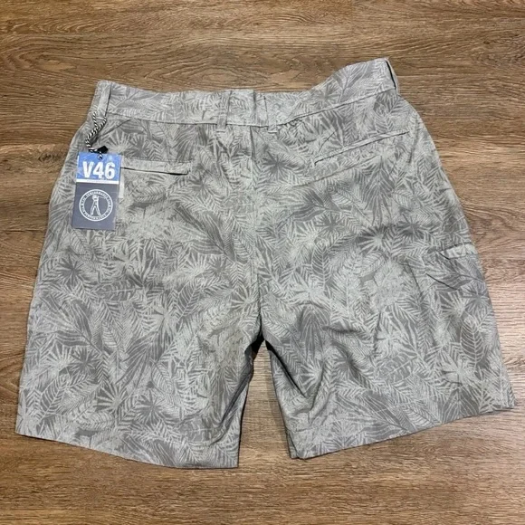 Vintage 1946 Tropical Gray Leaf Print Performance Golf Shorts - Picture 6 of 7